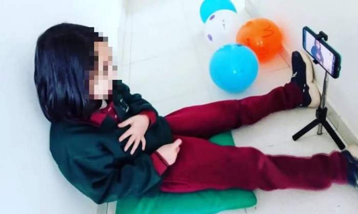 TIENE 9 AÑOS Y REVOLUCIONA LAS REDES CON SUS EXPLICACIONES DE FÍSICA CUÁNTICA