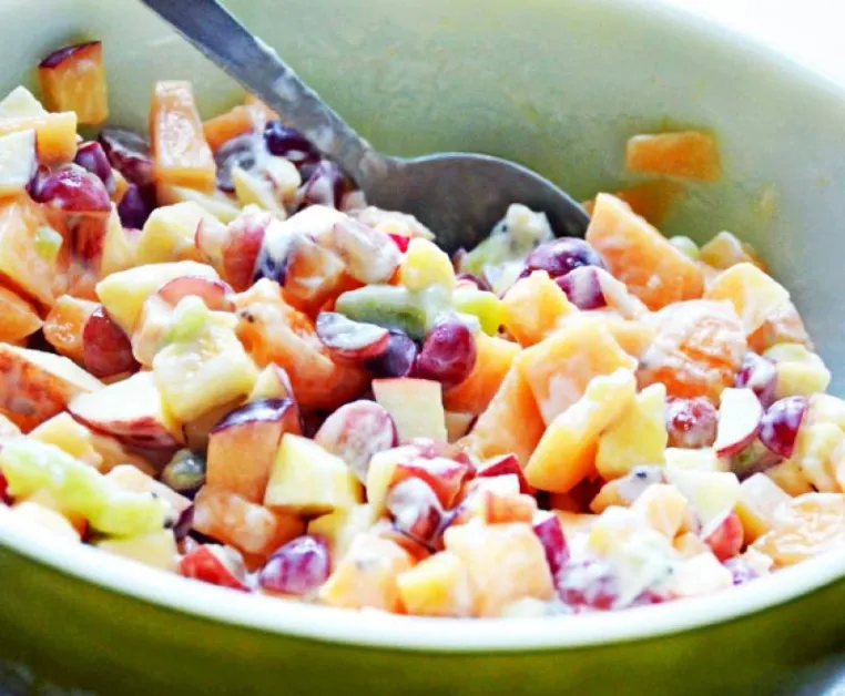 CORRIENTES: SE NECESITA CASI $7 MIL PARA PREPARAR UNA ENSALADA DE FRUTAS