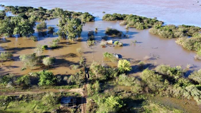 CRECIENTE DEL RÍO URUGUAY: LIBRES Y YAPEYÚ EN ESTADO DE EVACUACIÓN