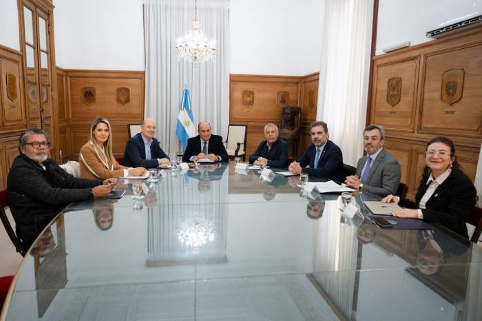 SE INAUGURÓ EL CONSEJO DE MAYO: BUSCAN ACORDAR UN DOCUMENTO CON REFORMAS PARA EL 2026