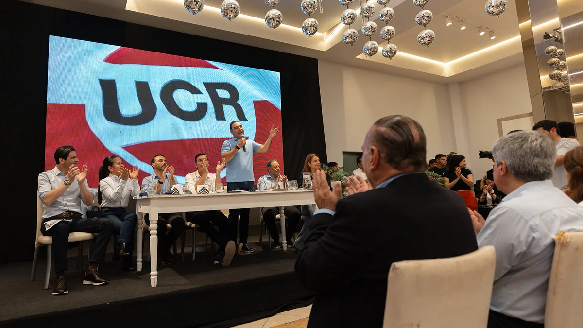 CONVENCIÓN DE LA UCR EN CORRIENTES: REFORMARON LA CARTA ORGÁNICA Y LANZARON UNA APLICACIÓN